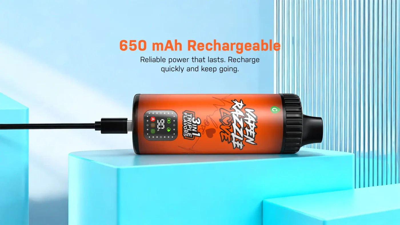 VAPEN RAZZLE LOVE 80K Type-C fast charging port with 650mAh rechargeable battery and smart LED display showing real-time battery level